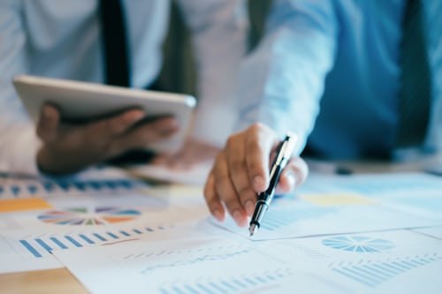 资源《2025最新精选研究报告 各行各业报告精选》的海报