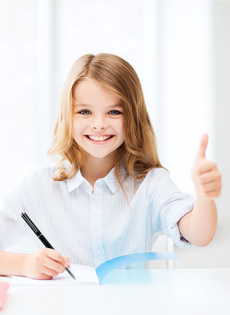 资源《 儿童练字偏旁部首综合资料包》的海报