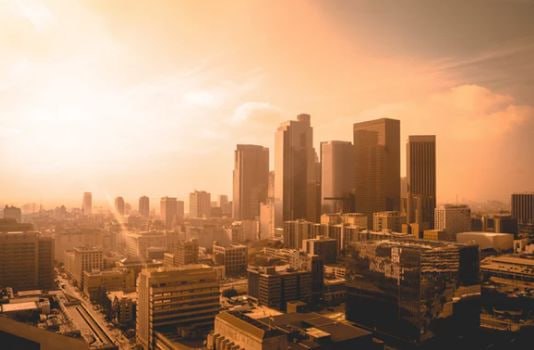 资源《【徐远的房产财富42讲】》的海报