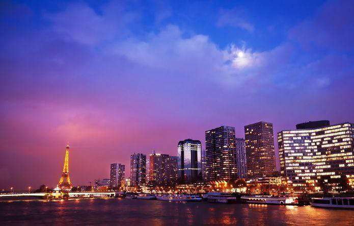 资源《城市夜景伤感治愈视频素材合集》的海报