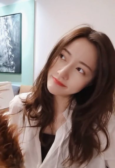 资源《抖音美女-希二白视频合集》的海报