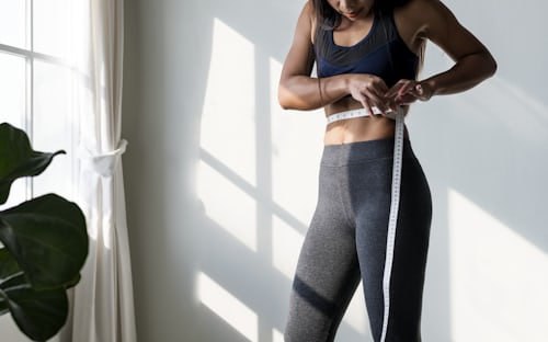 资源《杨澜、王力宏倾情推荐：21天健身轻食计划，每天8分钟见证改变》的海报