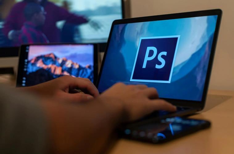 资源《黑马-2024最新Photoshop+AIGC商业设计从入门到实战》的海报