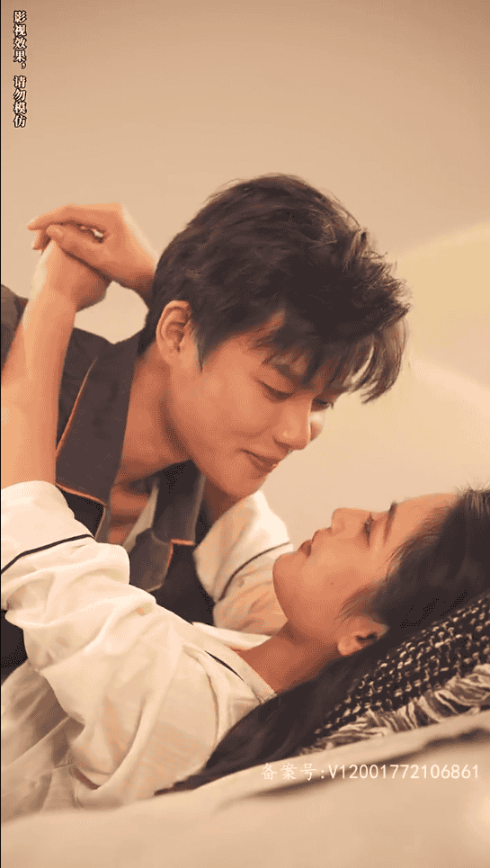 报告总裁，夫人偷生了个崽