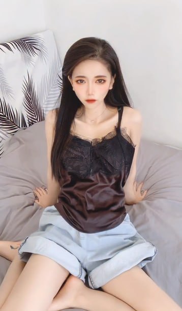 资源《抖音美女-夏又米视频合集》的海报