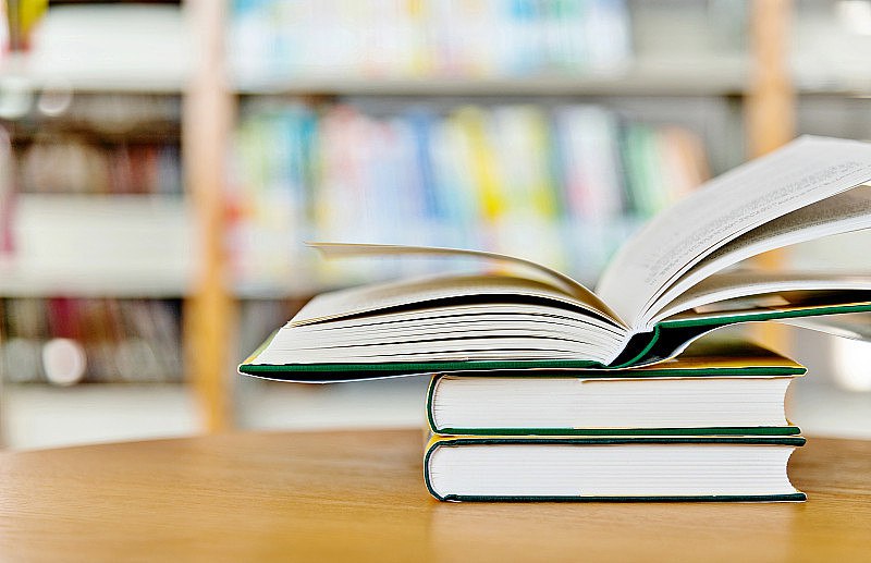 资源《清华大学出版社出版图书合集 (2200+)》的海报