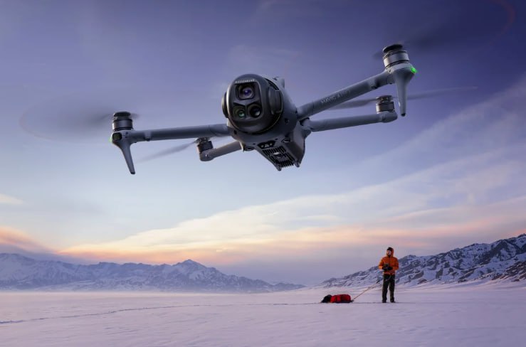 资源《无人机资料CAAC驾驶教程题库模型图纸航拍及后期制作航测》的海报