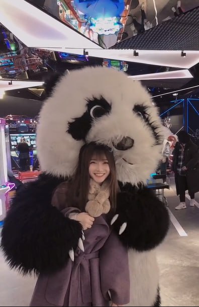 资源《抖音美女-小猫多鱼视频合集》的海报